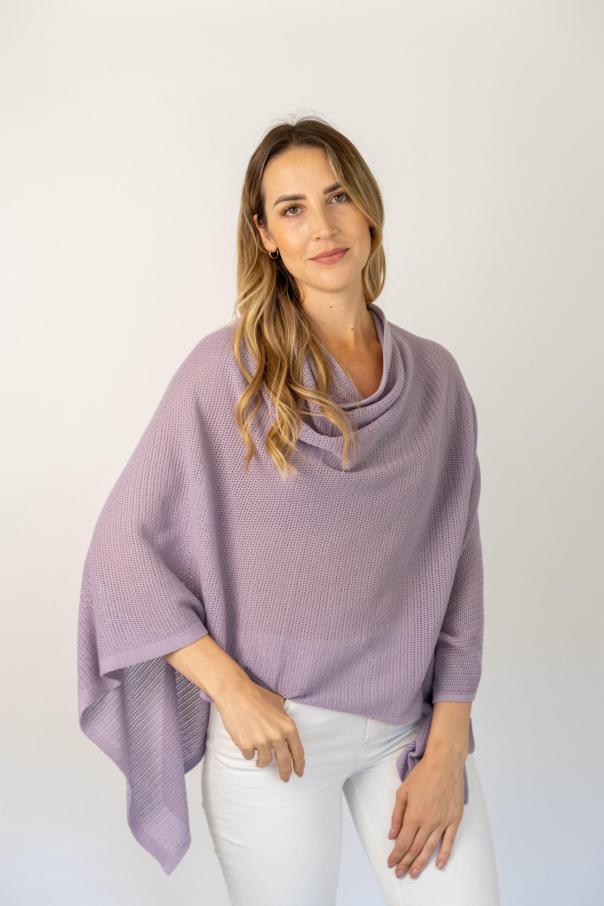 Sol Nursing Cocoon in Lavender
