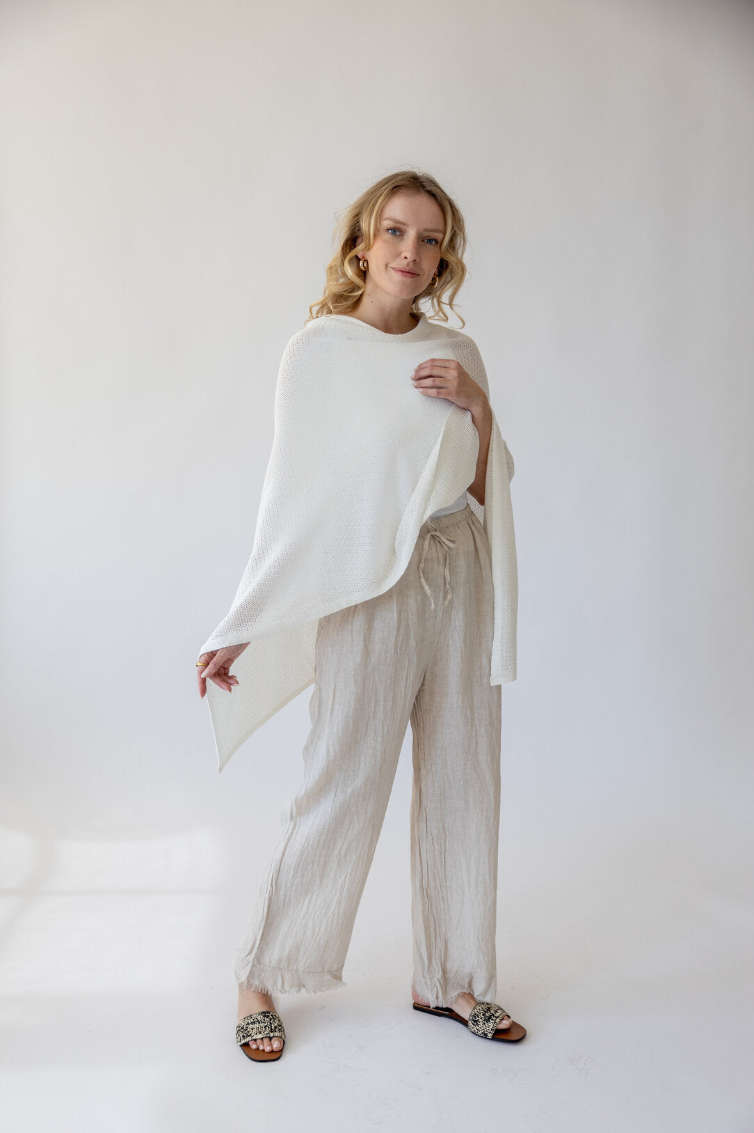 Poncho & Shawl Cocoon in Ivory